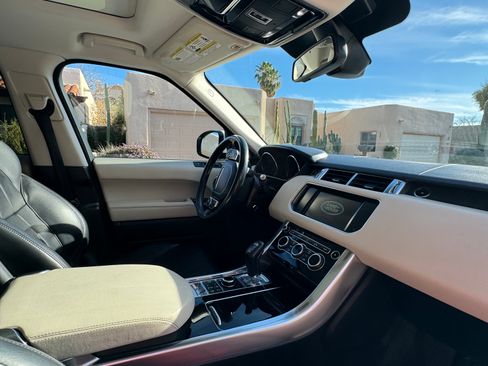 Used 2015 Land Rover Range Rover Sport HSE image 8