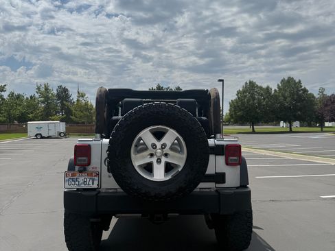 Used 2010 Jeep Wrangler Rubicon w/ Dual Top Group image 4