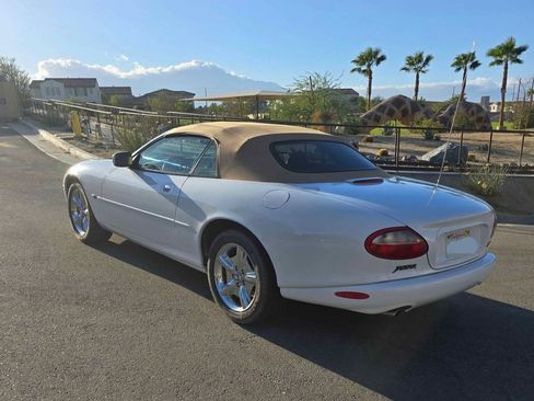 Used 1997 Jaguar XK8 Convertible image 1