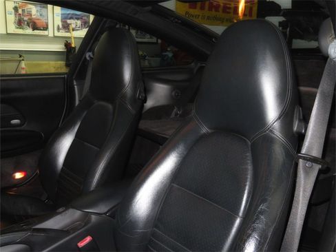 Used 2002 Porsche 911 Targa image 32