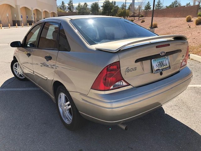 Used 2002 Ford Focus SE FWD image 6