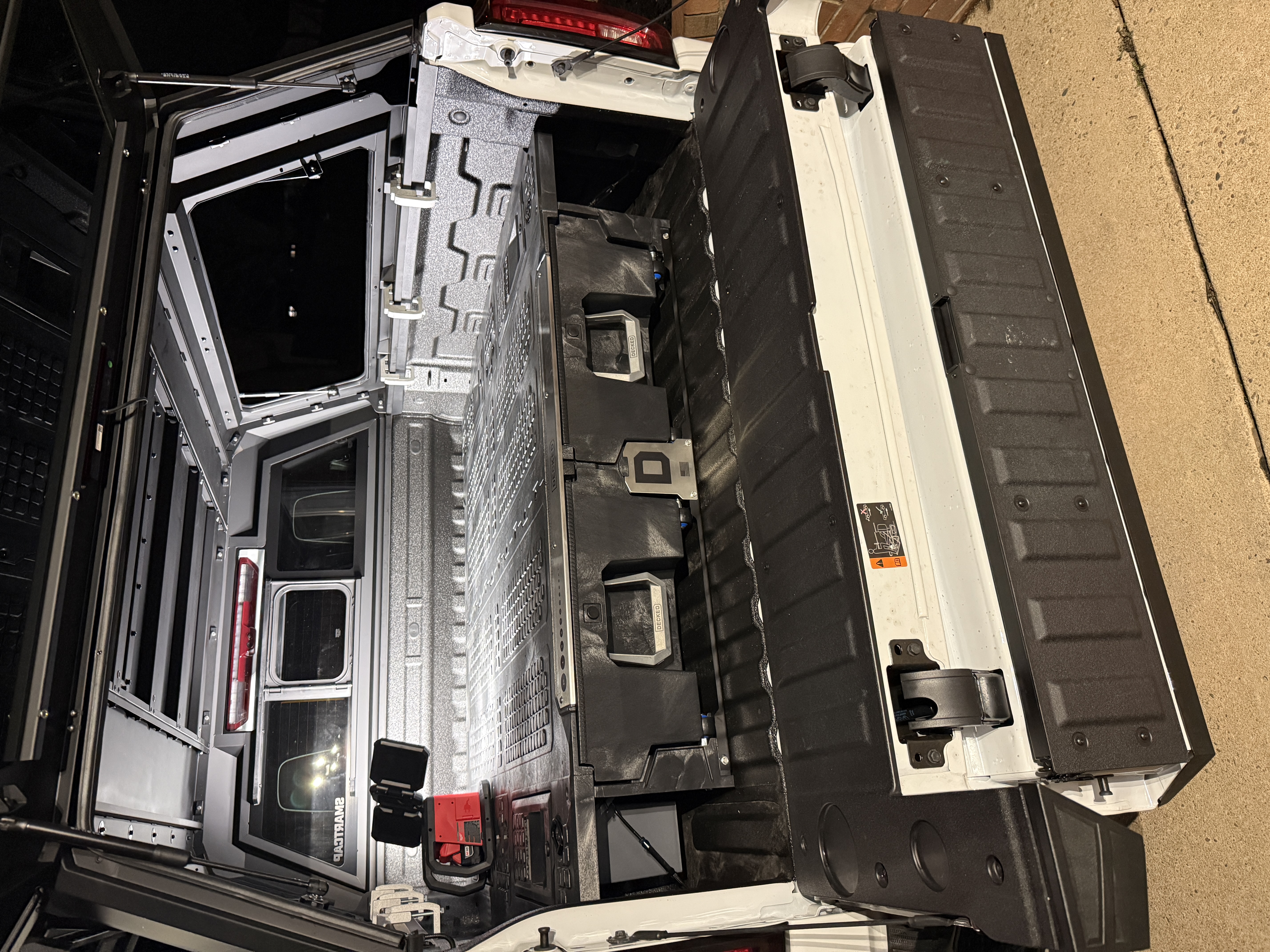 Used 2026 GMC Sierra 1500 AT4X AWD/4WD image 9