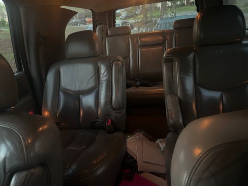 Used 2003 GMC Yukon XL Denali image 6