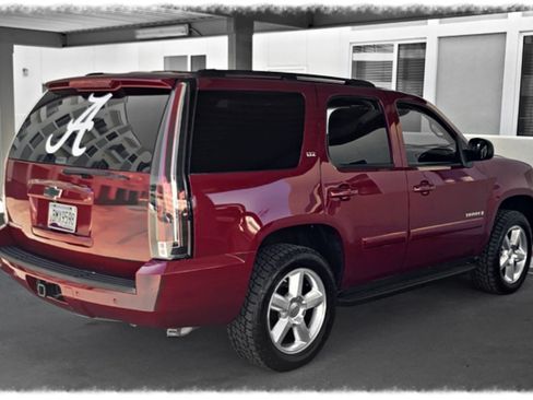 Used 2007 Chevrolet Tahoe LTZ w/ LTZ Preferred Equipment Group image 2