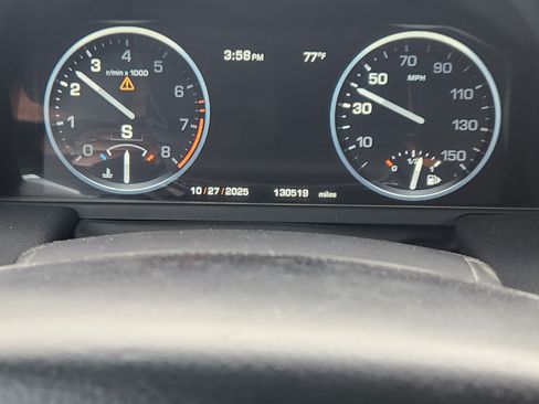 Used 2011 Land Rover Range Rover HSE image 9