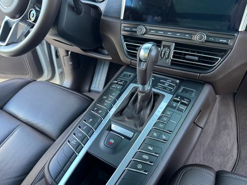 Used 2021 Porsche Macan GTS image 9