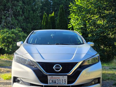 Used 2018 Nissan Leaf SV FWD image 5