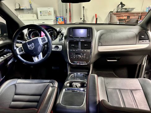 Used 2019 Dodge Grand Caravan GT w/ Safety Sphere Group image 10