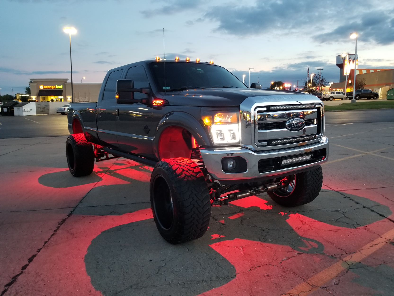 Used 2015 Ford F350 Lariat w/ Lariat Ultimate Package AWD/4WD image 4