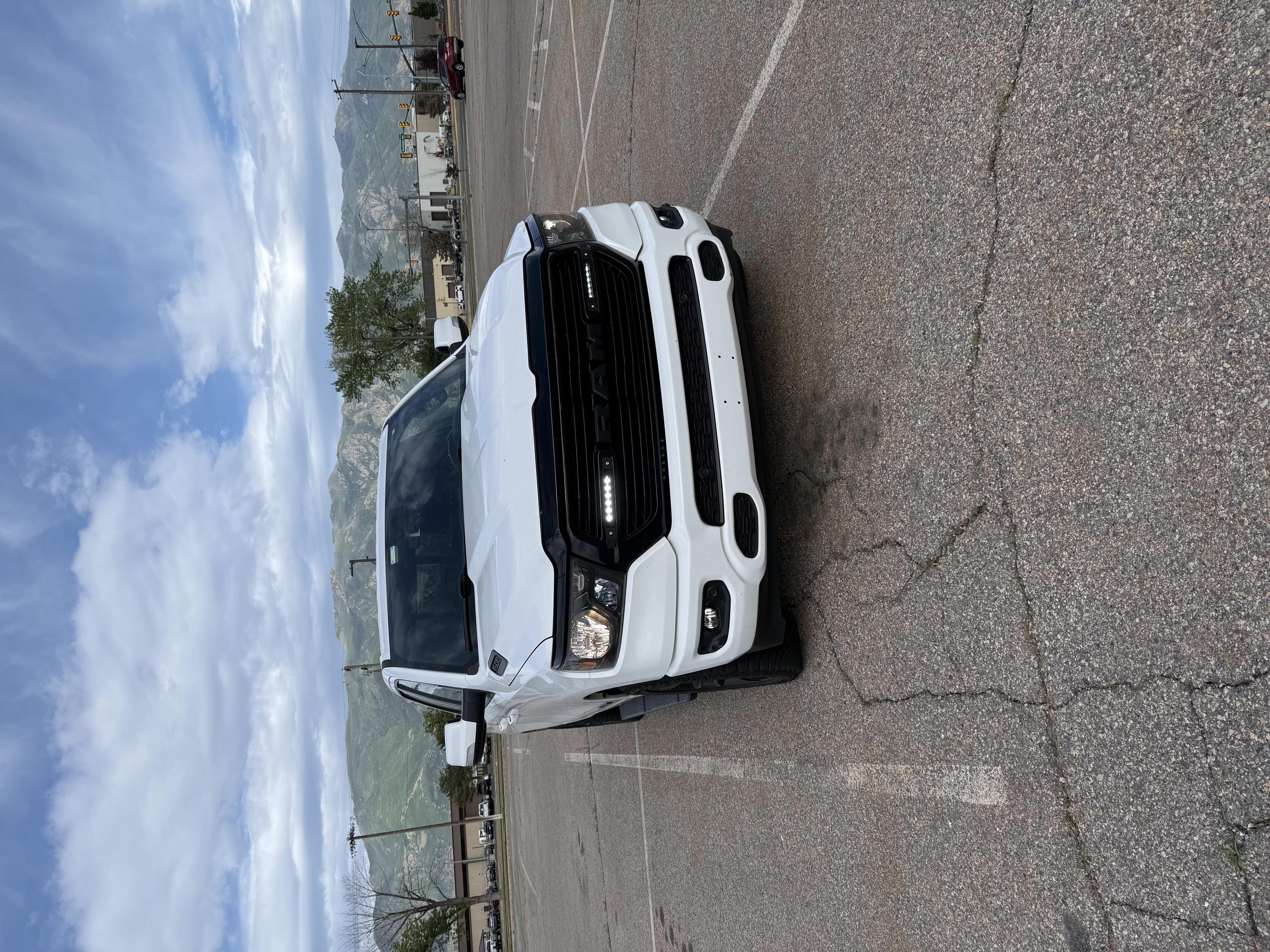 Used 2020 RAM 1500 Big Horn AWD/4WD image 1