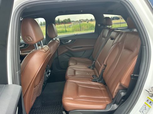 Used 2019 Audi Q7 3.0T Prestige w/ Prestige Package AWD/4WD image 11
