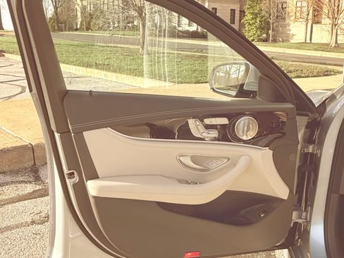 Used 2021 Mercedes-Benz E 450 4MATIC Sedan image 20