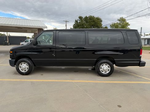 Used 2014 Ford E-350 and Econoline 350 XL w/ Interior Upgrade Package image 5