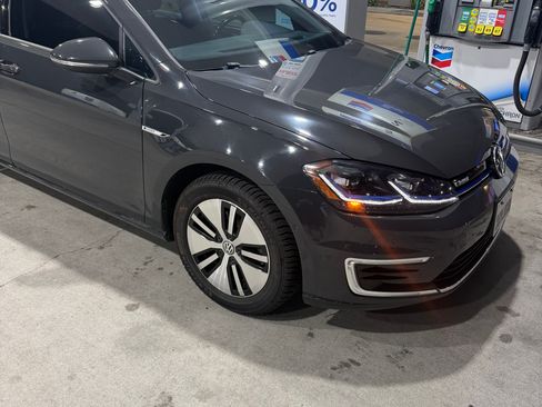 Used 2019 Volkswagen e-Golf SEL Premium FWD image 6
