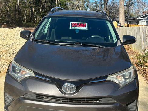 Used 2016 Toyota RAV4 LE image 2