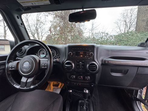 Used 2014 Jeep Wrangler Unlimited Sport w/ Quick Order Package 24S image 10