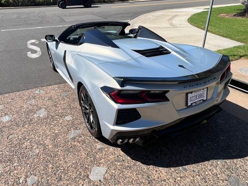 Used 2023 Chevrolet Corvette Stingray Preferred Conv w/ Z51 Performance Package RWD image 6