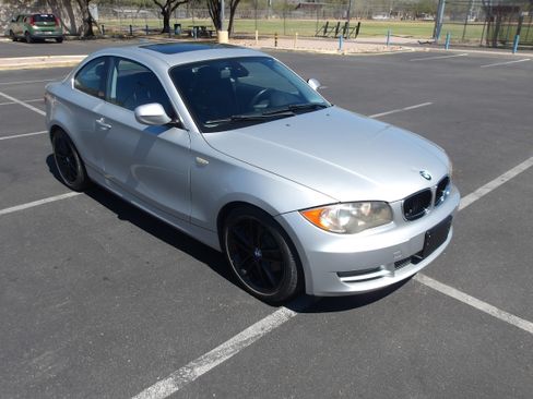 Used 2011 BMW 128i 128i Coupe 2D image 2