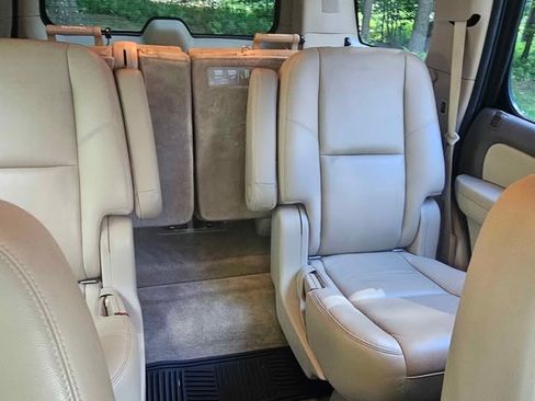 Used 2014 Chevrolet Tahoe LTZ image 9