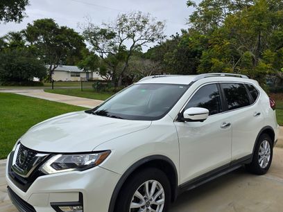 Used 2018 Nissan Rogue SV w/ Premium Package
