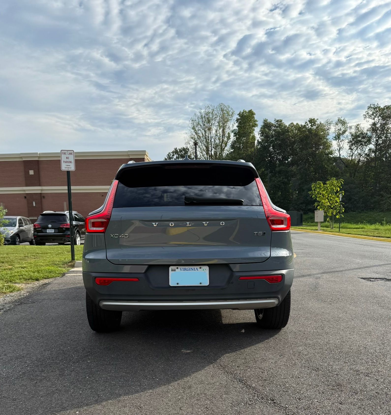 Used 2020 Volvo XC40 T5 Momentum AWD/4WD image 6