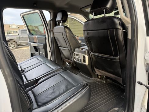 Used 2018 Ford F150 Lariat w/ Equipment Group 502A Luxury image 14