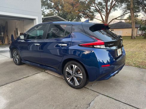 Used 2022 Nissan Leaf SV Plus image 4