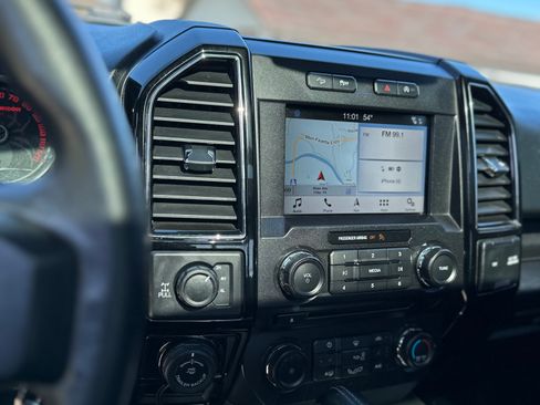 Used 2018 Ford F150 XLT w/ Equipment Group 302A Luxury image 4