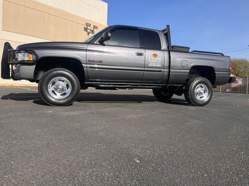 Used 2001 Dodge Ram 2500 Truck 4x4 Quad Cab image 4
