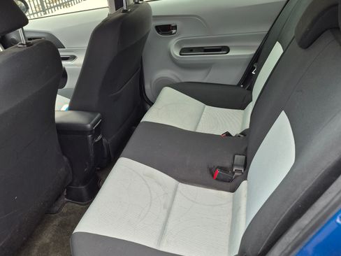 Used 2014 Toyota Prius C Three image 10