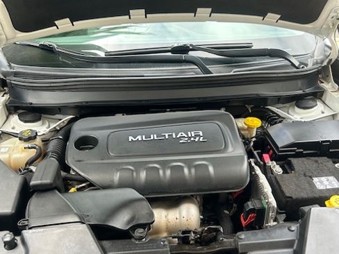 Used 2016 Jeep Cherokee Latitude image 24