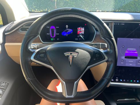 Used 2017 Tesla Model X 100D image 22