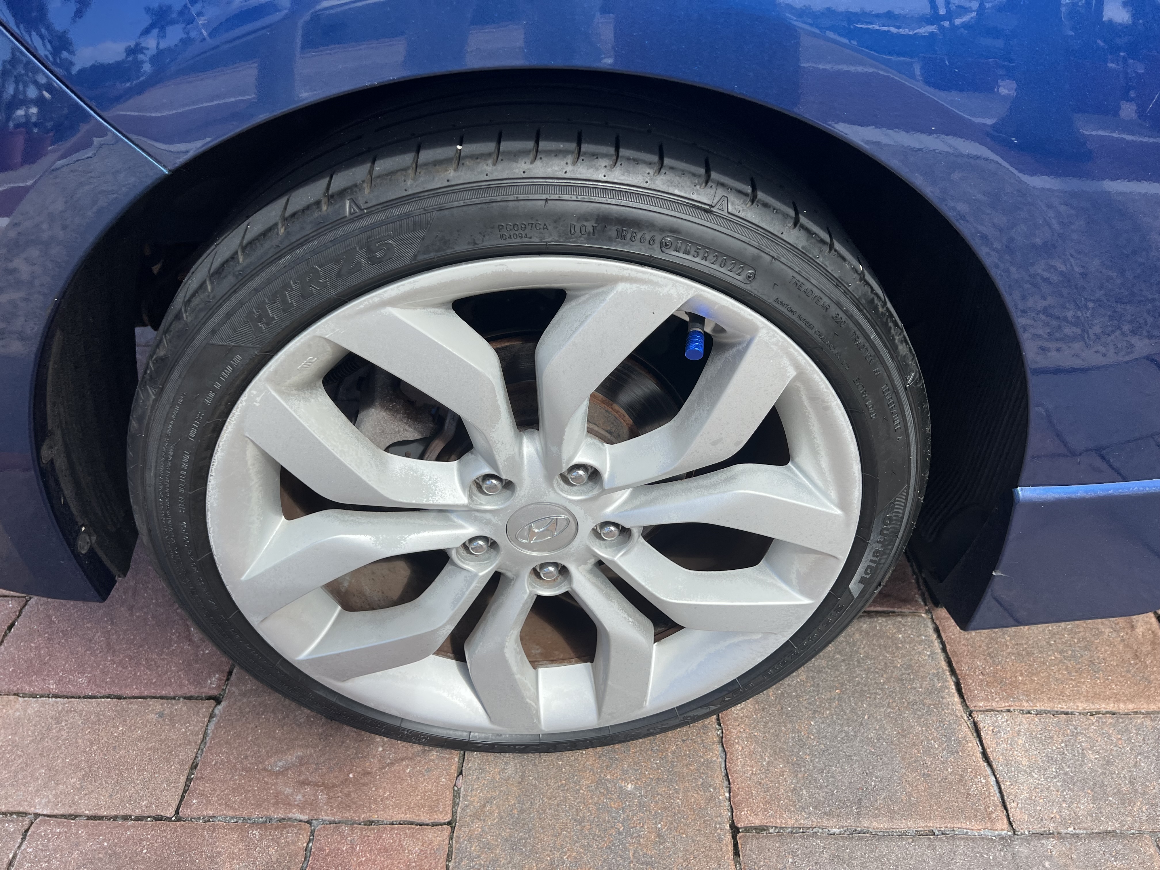 Used 2016 Hyundai Veloster Turbo FWD image 18