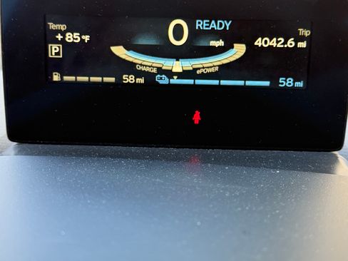 Used 2015 BMW i3 w/ Range Extender RWD image 4