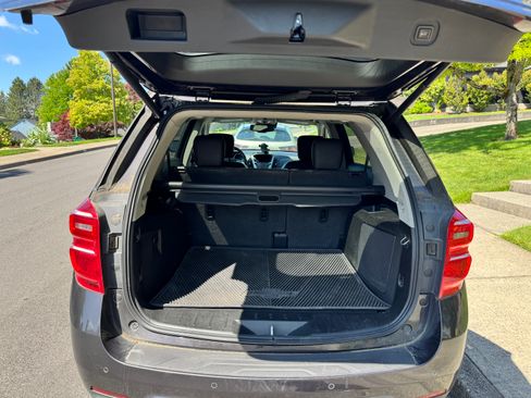 Used 2016 Chevrolet Equinox LTZ w/ Enhanced Convenience Package AWD/4WD image 6