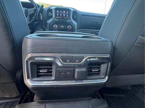 Used 2020 GMC Sierra 2500 SLT w/ SLT Premium Plus Package image 17