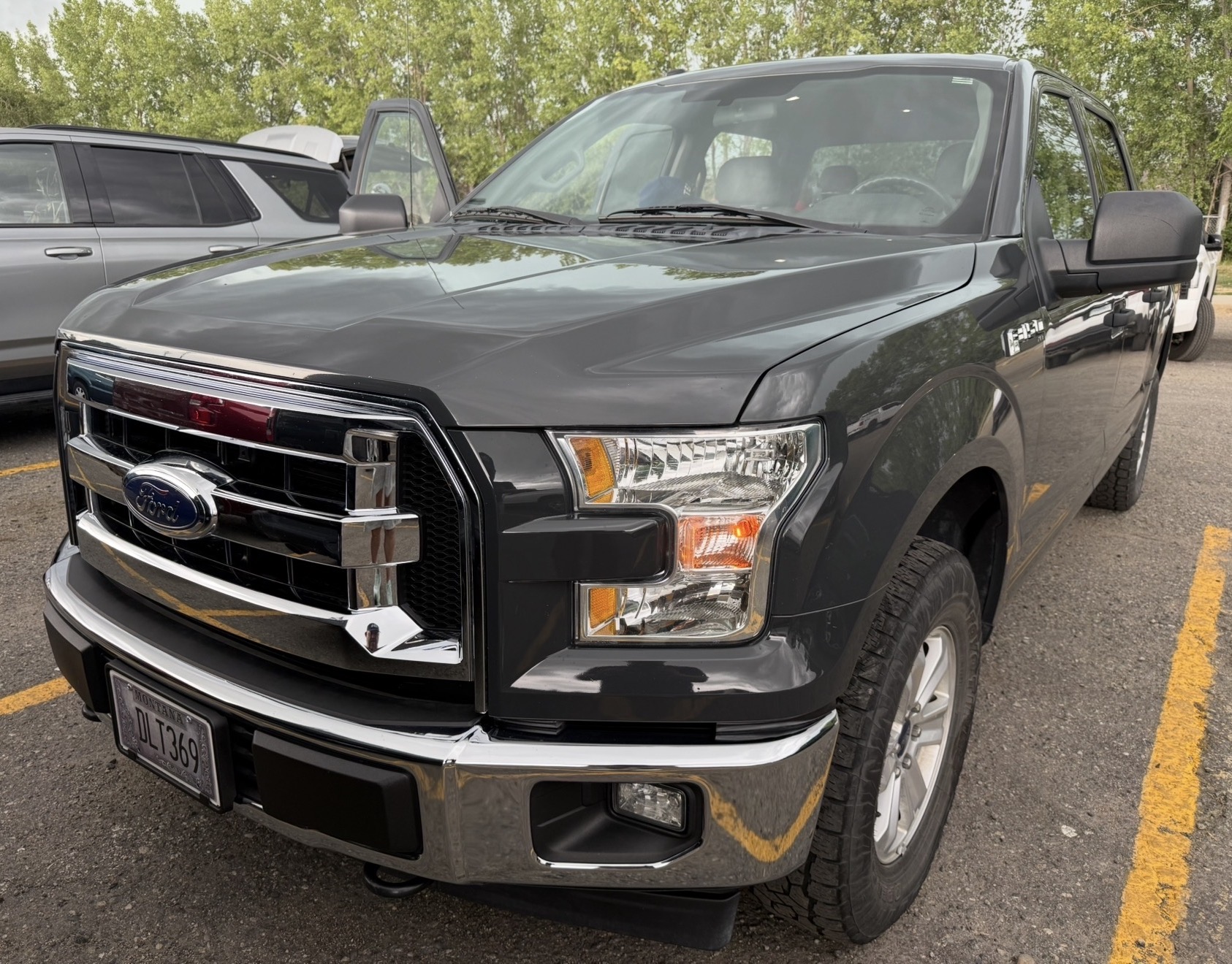 Used 2017 Ford F150 XLT AWD/4WD image 2