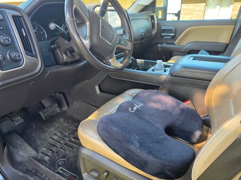 Used 2017 GMC Sierra 2500 Denali w/ Duramax Plus Package image 6