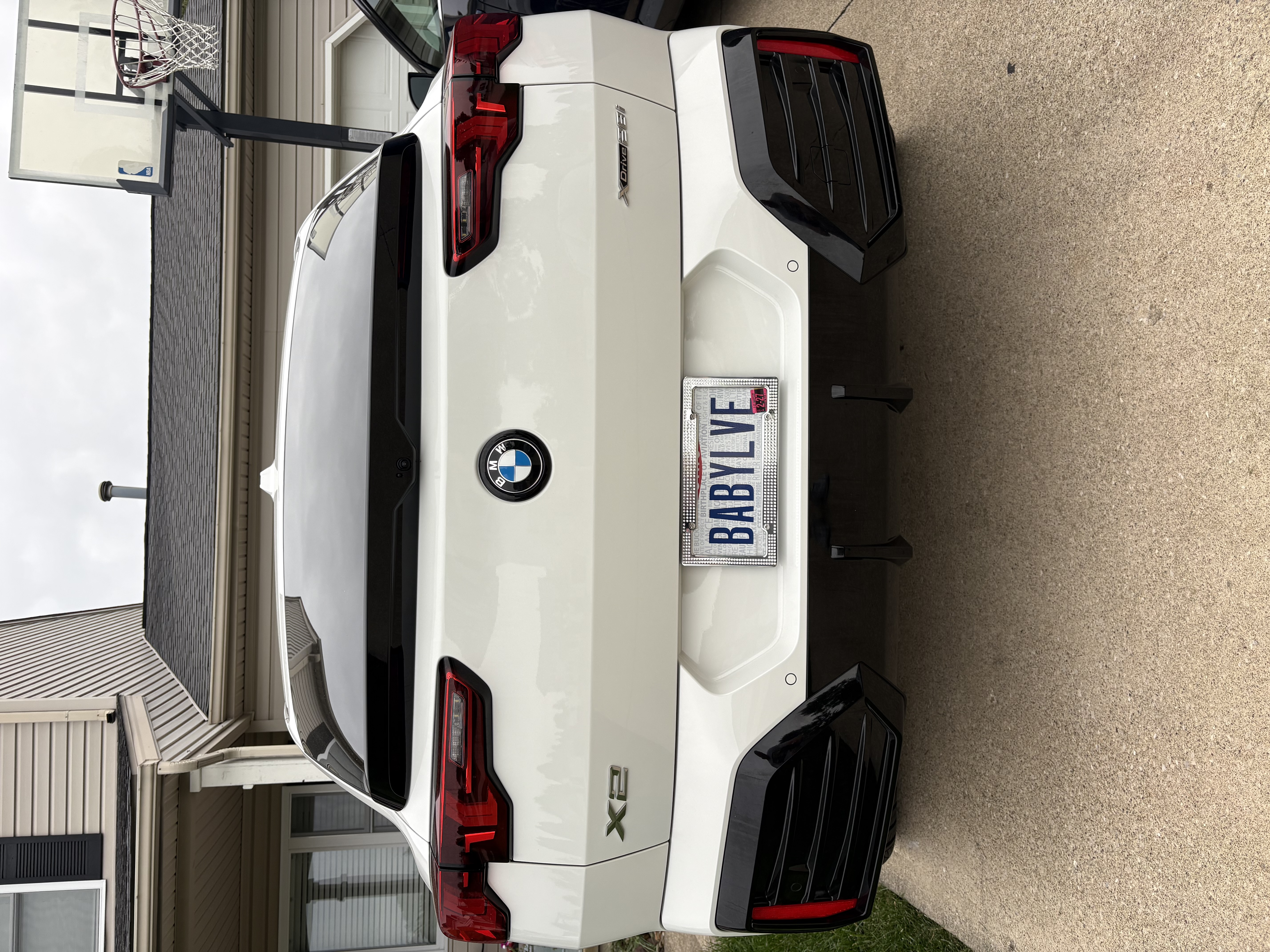 Used 2025 BMW X2 xDrive28i w/ Technology Package AWD/4WD image 5