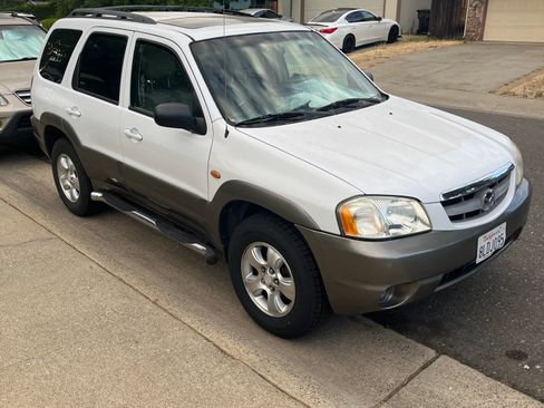 Used 2002 MAZDA Tribute ES image 2
