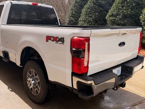 Used 2024 Ford F350 Lariat w/ Lariat Ultimate Package image 9