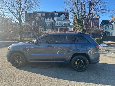 Used 2019 Jeep Grand Cherokee Trackhawk image 9