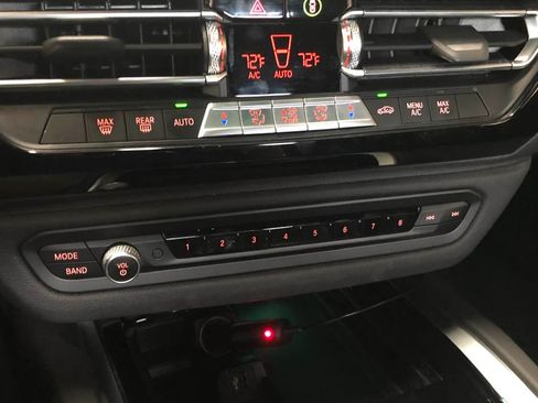 Used 2022 BMW Z4 sDrive30i w/ M Sport Package image 29