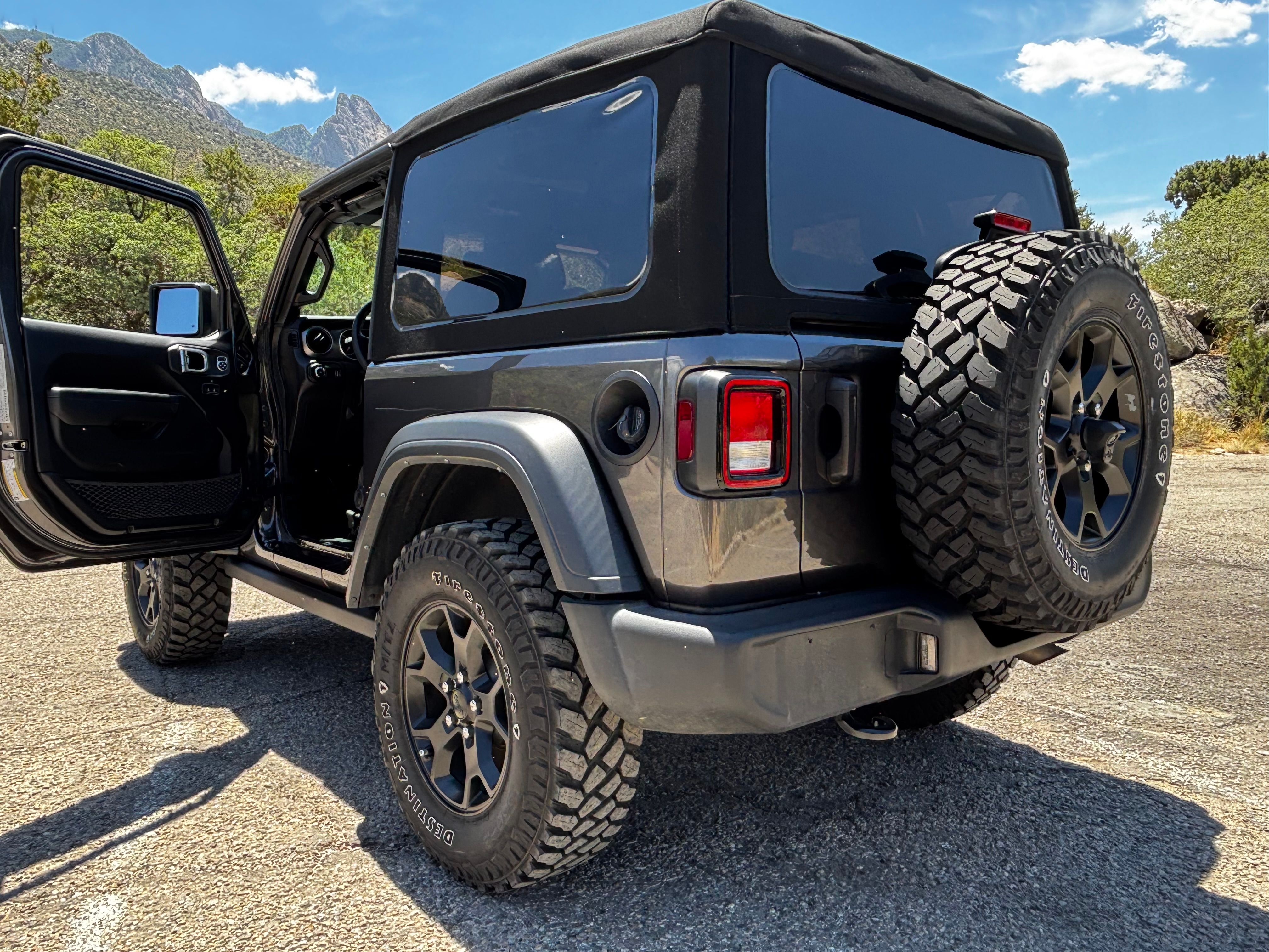 Used 2023 Jeep Wrangler Sport AWD/4WD image 6
