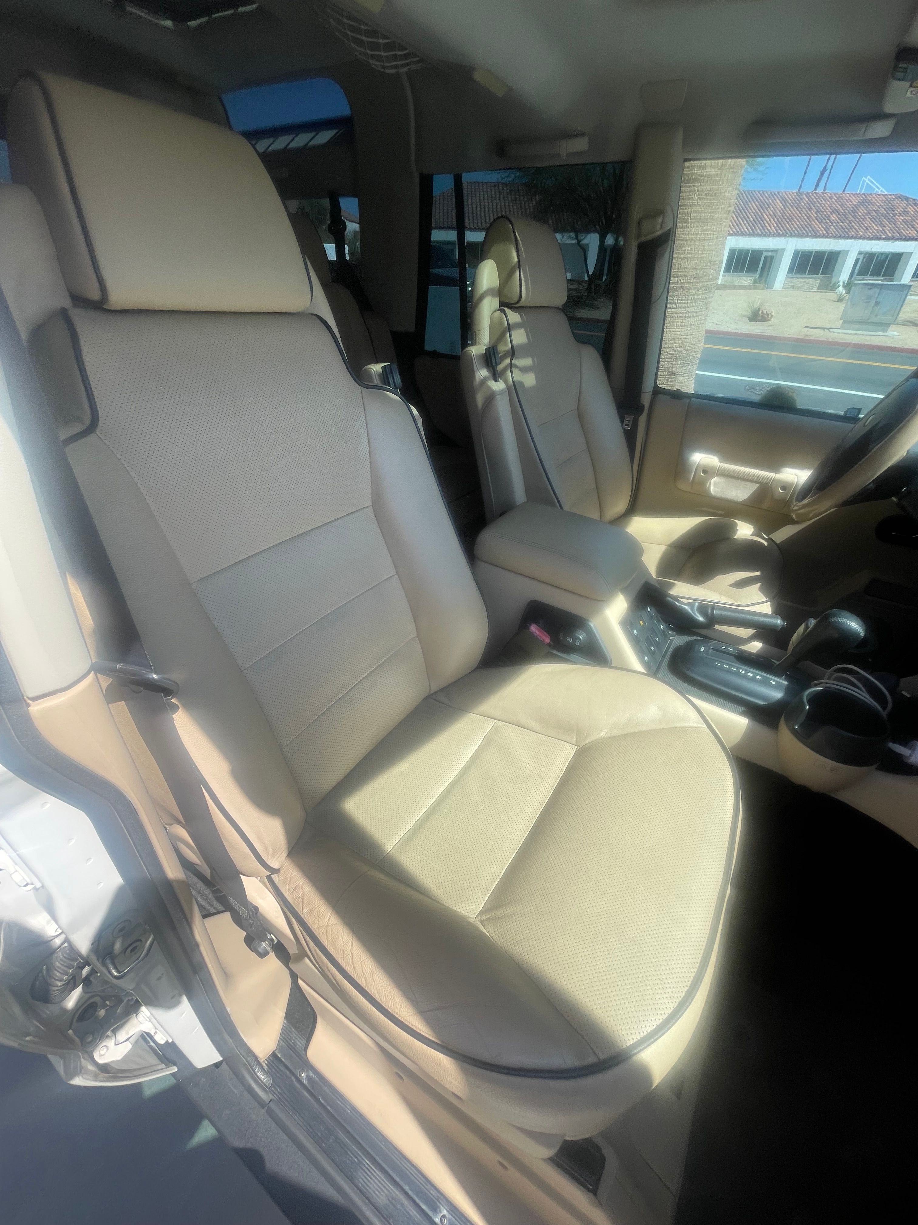 Used 2003 Land Rover Discovery HSE AWD/4WD image 16