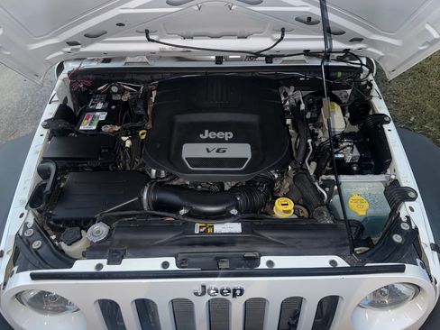 Used 2016 Jeep Wrangler Unlimited Sport w/ Quick Order Package 24S AWD/4WD image 19