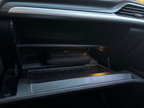 Used 2015 Ford Fusion SE image 15