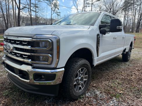 Used 2024 Ford F350 Lariat w/ Lariat Ultimate Package image 1