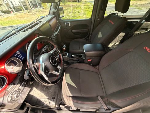 Used 2021 Jeep Wrangler Rubicon AWD/4WD image 11