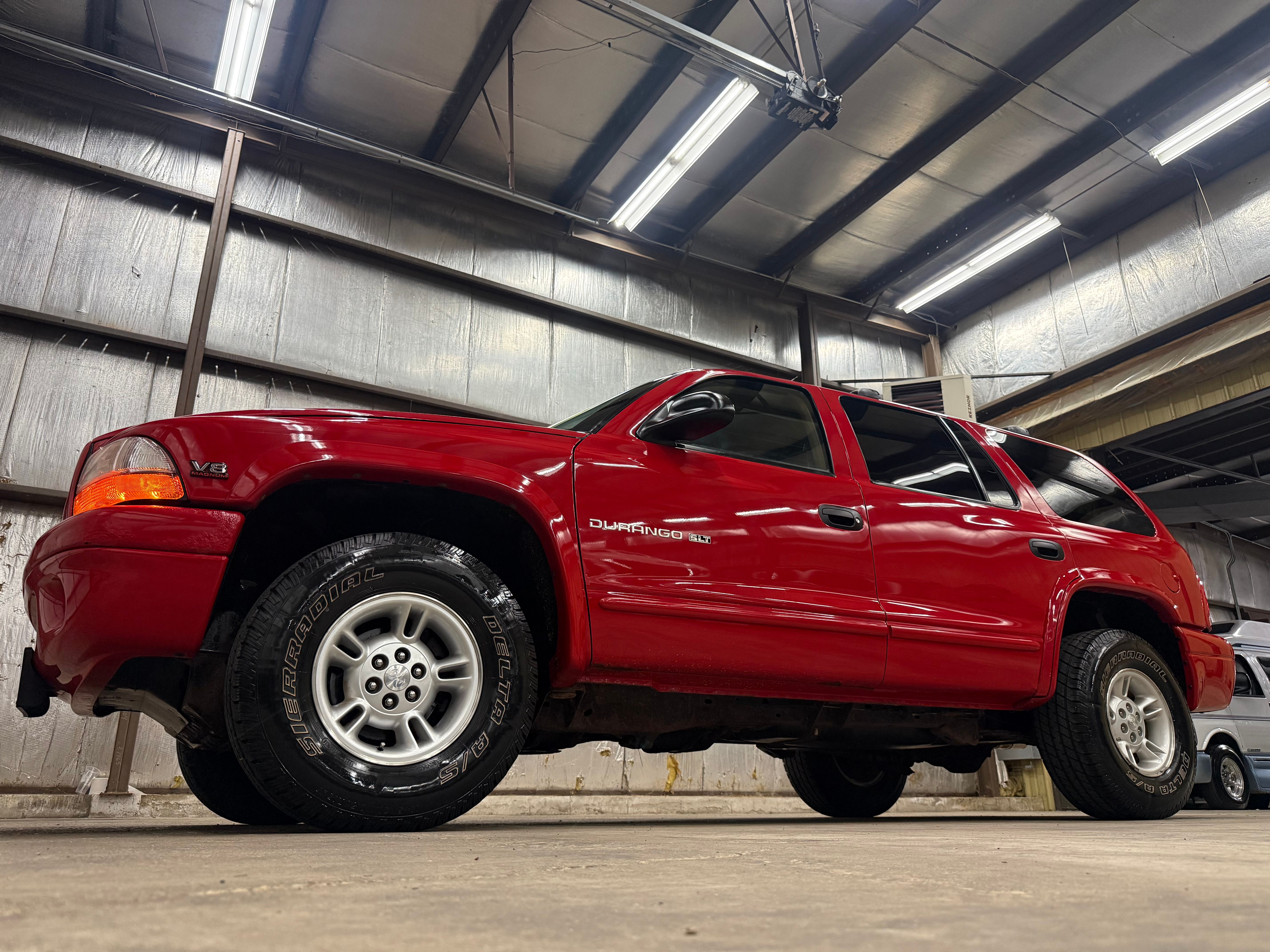 Used 1999 Dodge Durango 4WD image 32